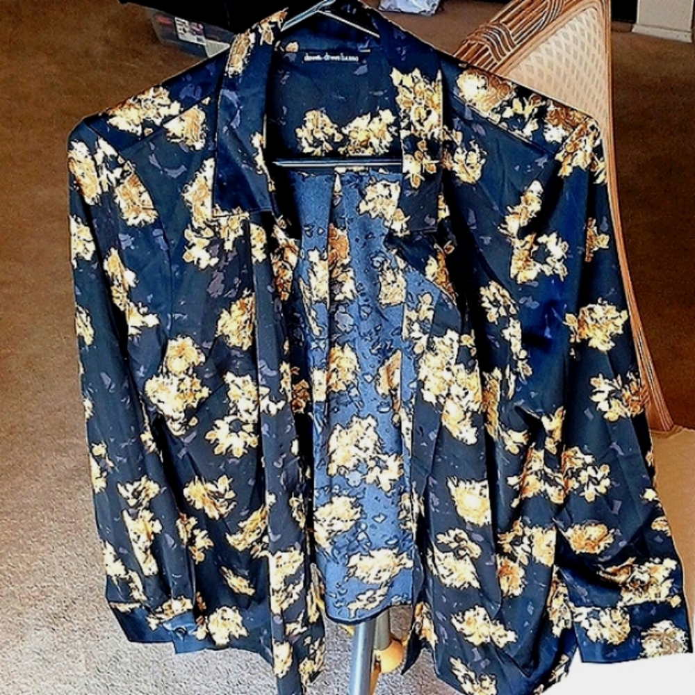 Womens shirt/blouse..Dennis Basso/QVC,,sz 16,,gold/black..New...6 front button